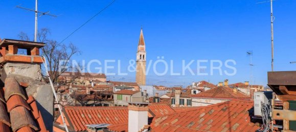 2 bedrooms Apartment in Venice, Italy No. 126136 15