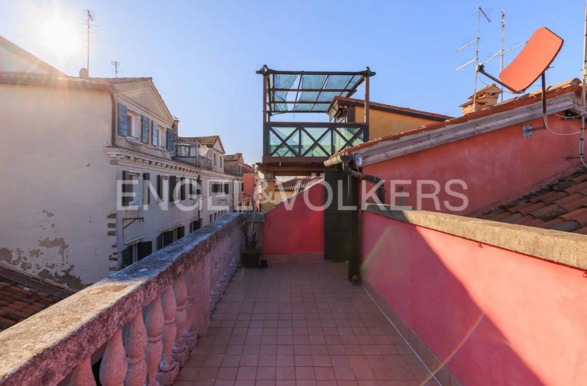 2 bedrooms Apartment in Venice, Italy No. 126136