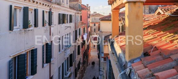 2 bedrooms Apartment in Venice, Italy No. 126136 3