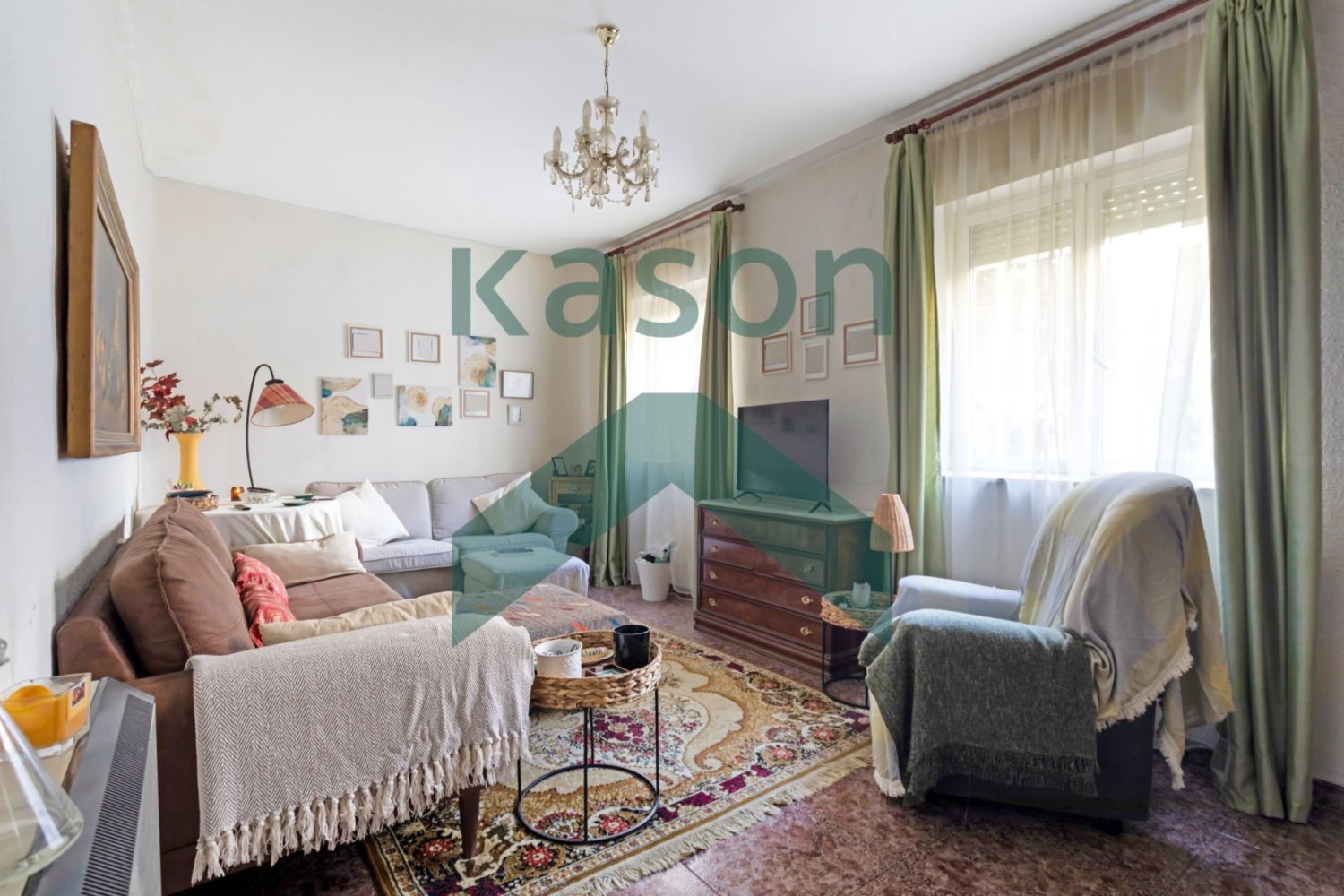 4 bedrooms Apartment in Madrid, Spain No. 149976