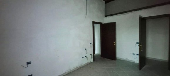 3 rooms Apartment in San Miniato, Italy No. 119524 4