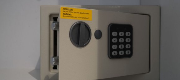 180m² Building in Lisbon, Portugal No. 89365 8