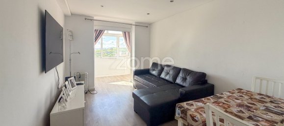 3 bedrooms Apartment in Amadora, Portugal No. 184611 21