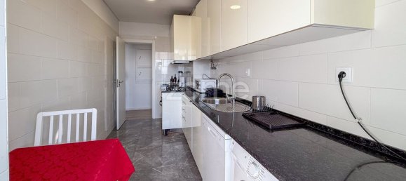 3 bedrooms Apartment in Amadora, Portugal No. 184611 15