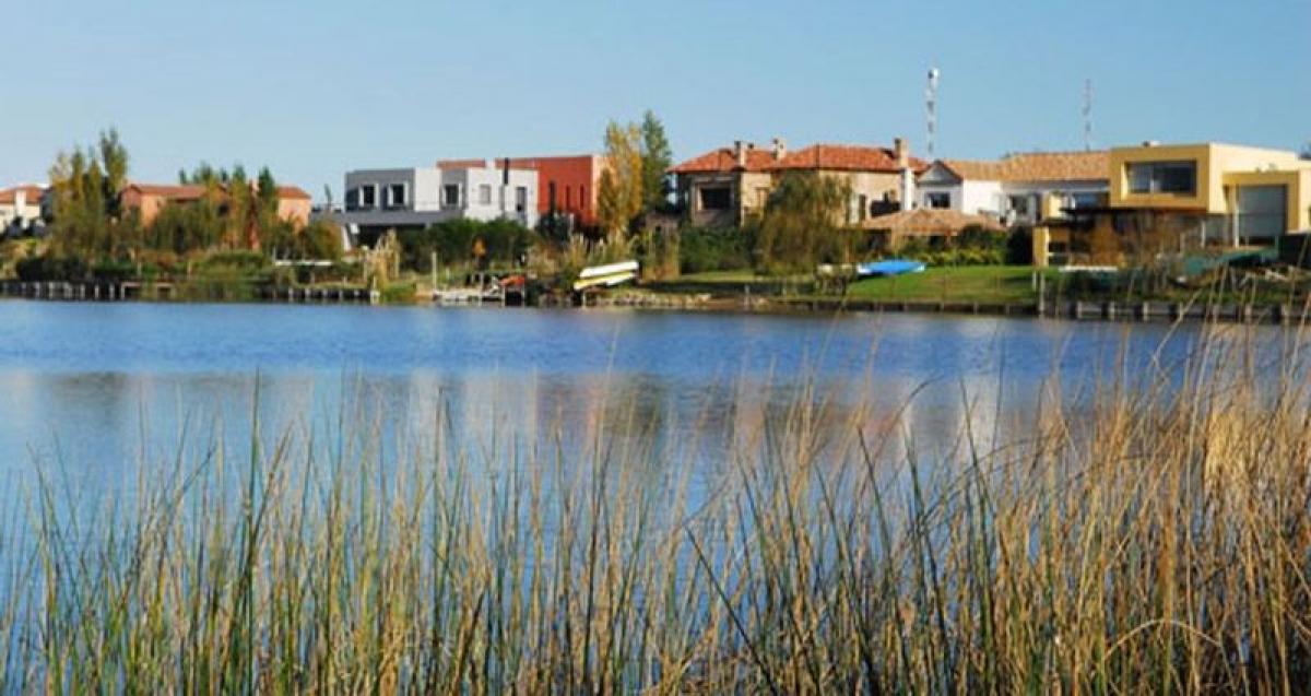  Land in Tigre, Argentina No. 43930