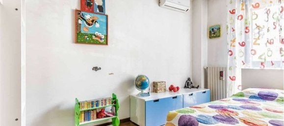 3 Schlafzimmer Haus in Milan, Italy, Nr. 332126 2