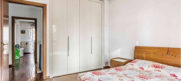 3 Schlafzimmer Haus in Milan, Italy, Nr. 332126 10