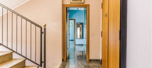 3 Schlafzimmer Haus in Milan, Italy, Nr. 332126 35