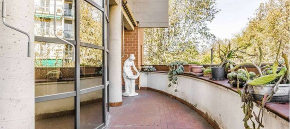 3 Schlafzimmer Haus in Milan, Italy, Nr. 332126 40