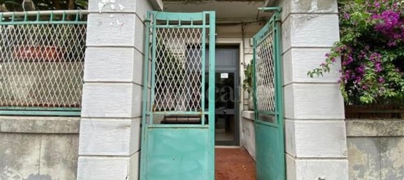 7 rooms Apartment in Messina, Italy No. 74760 5