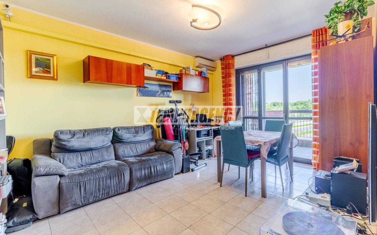 2 bedrooms Apartment in Milan, Italy No. 373962