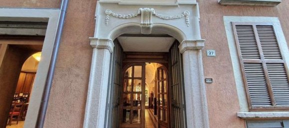 Gebäude in Stresa, Italy 730m², Nr. 214103 2