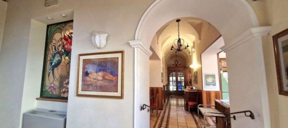 Gebäude in Stresa, Italy 730m², Nr. 214103 46