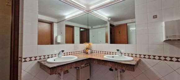 Gebäude in Stresa, Italy 730m², Nr. 214103 39