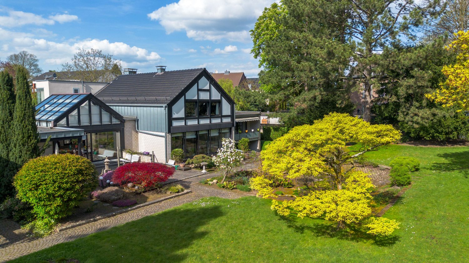 3 bedrooms Townhouse in Rhein-Erft, Germany No. 326050