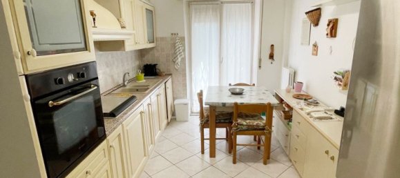 3 rooms Apartment in Falconara Marittima, Italy No. 284341 6