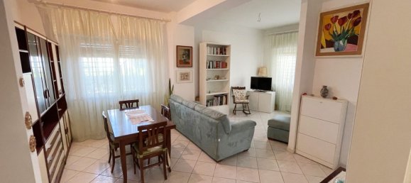 3 rooms Apartment in Falconara Marittima, Italy No. 284341 3