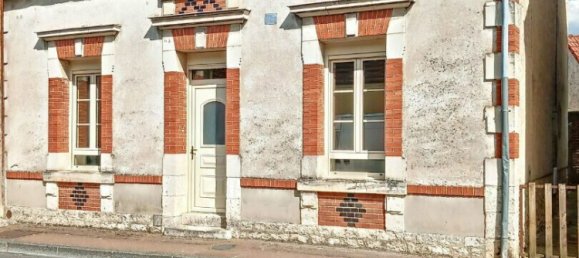 Casa de 5 dormitorios en Romorantin-Lanthenay, France No. 74359 6