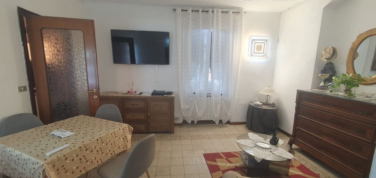 3 rooms Apartment in La Spezia, Italy No. 101347