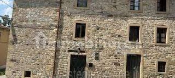 3 bedrooms Apartment in Pennabilli, Italy No. 13272 11