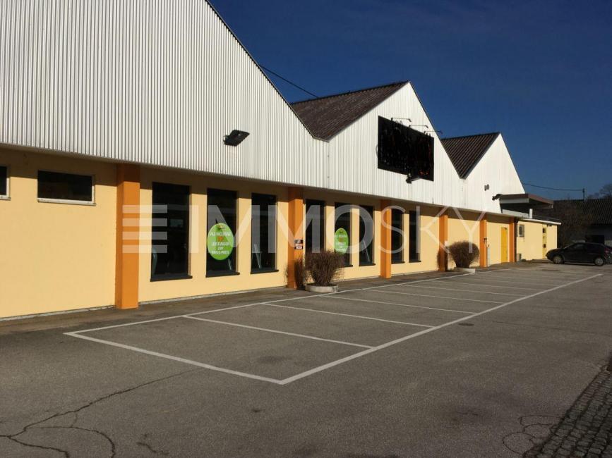 1 room Commercial property in Kremsmunster, Austria No. 35994