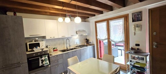 2 bedrooms Apartment in Zero Branco, Italy No. 328854 16