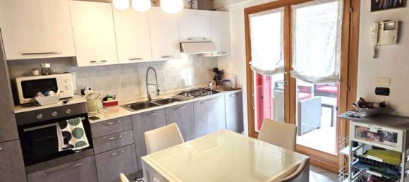 2 bedrooms Apartment in Zero Branco, Italy No. 328854 3