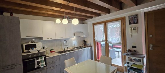 2 bedrooms Apartment in Zero Branco, Italy No. 328854 2