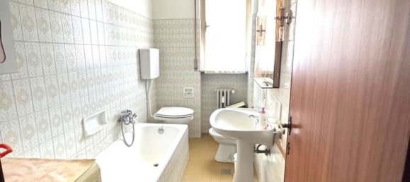 3غرفة شقة في Arezzo, Italy رقم 281590 13