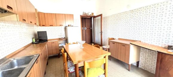 3غرفة شقة في Arezzo, Italy رقم 281590 6