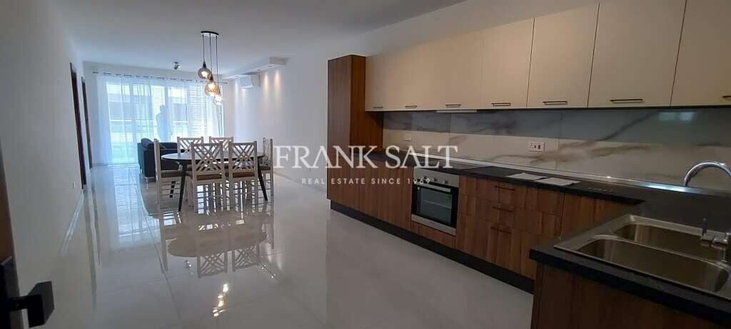 Квартира с 2 спальнями в Сан-Пауль-иль-Бахар, Мальта № 3089