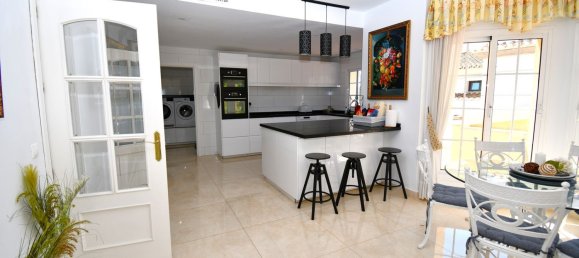 9 bedrooms Villa in Mijas, Spain No. 138819 17