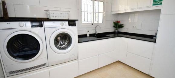 9 bedrooms Villa in Mijas, Spain No. 138819 18