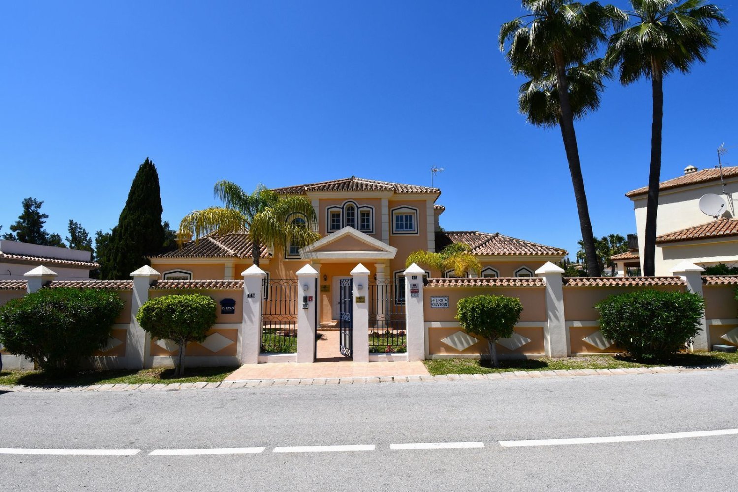 9 bedrooms Villa in Mijas, Spain No. 138819