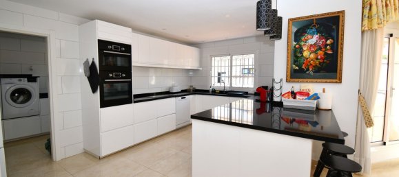 9 bedrooms Villa in Mijas, Spain No. 138819 16