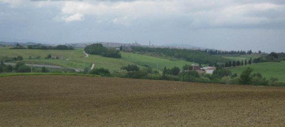 Studio in Siena, Italy No. 1525 3
