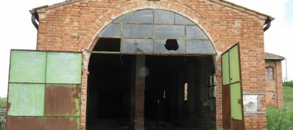 Studio in Siena, Italy No. 1525 12