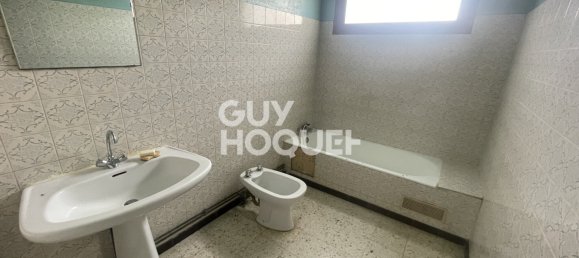 4 bedrooms House in L'Isle-Jourdain, France No. 298533 6