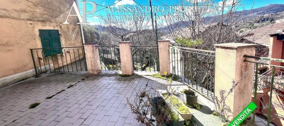 4-Zimmer Haus in Genoa, Italy, Nr. 144415 8