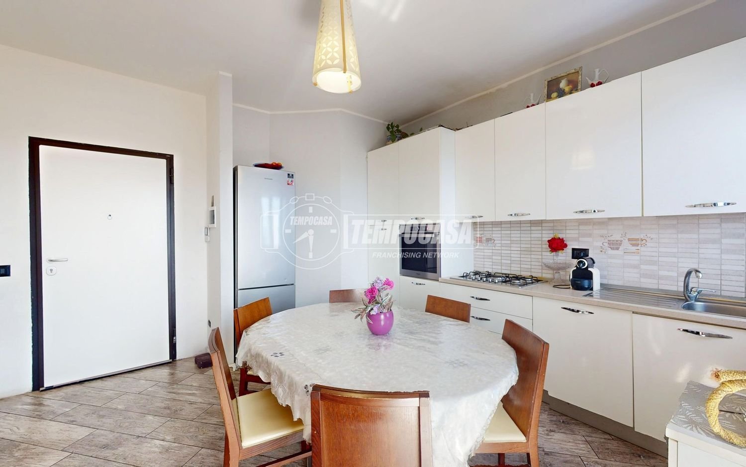 Apartamento T2 em Carate Brianza, Italy N.º 391770