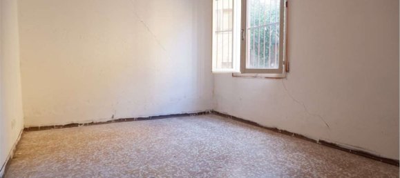 10 rooms House in Sassuolo, Italy No. 70177 9