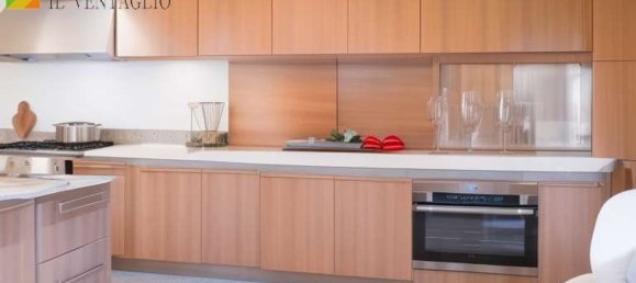 10 rooms House in Sassuolo, Italy No. 70177 12