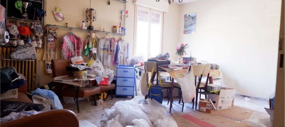 10 rooms House in Sassuolo, Italy No. 70177 13