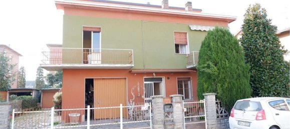 10 rooms House in Sassuolo, Italy No. 70177 24