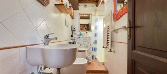 2 Schlafzimmer Wohnung in Massa Marittima, Italy, Nr. 315641 13