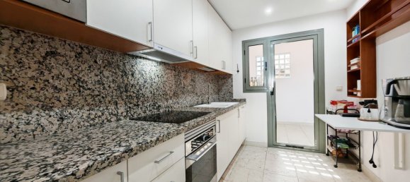 2 bedrooms Apartment in Estepona, Spain No. 145994 5