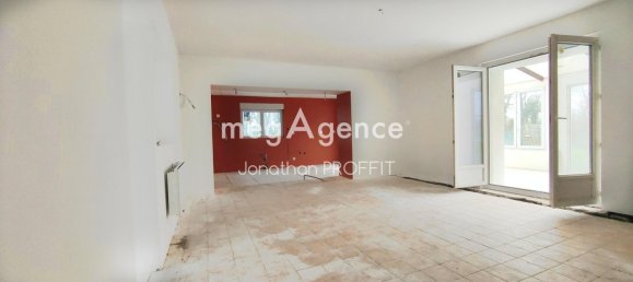 4 bedrooms House in Bois-de-Cene, France No. 111394 5