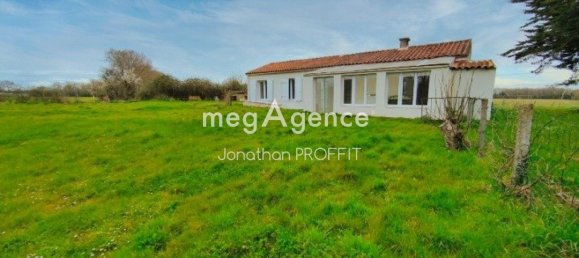 4 bedrooms House in Bois-de-Cene, France No. 111394 3