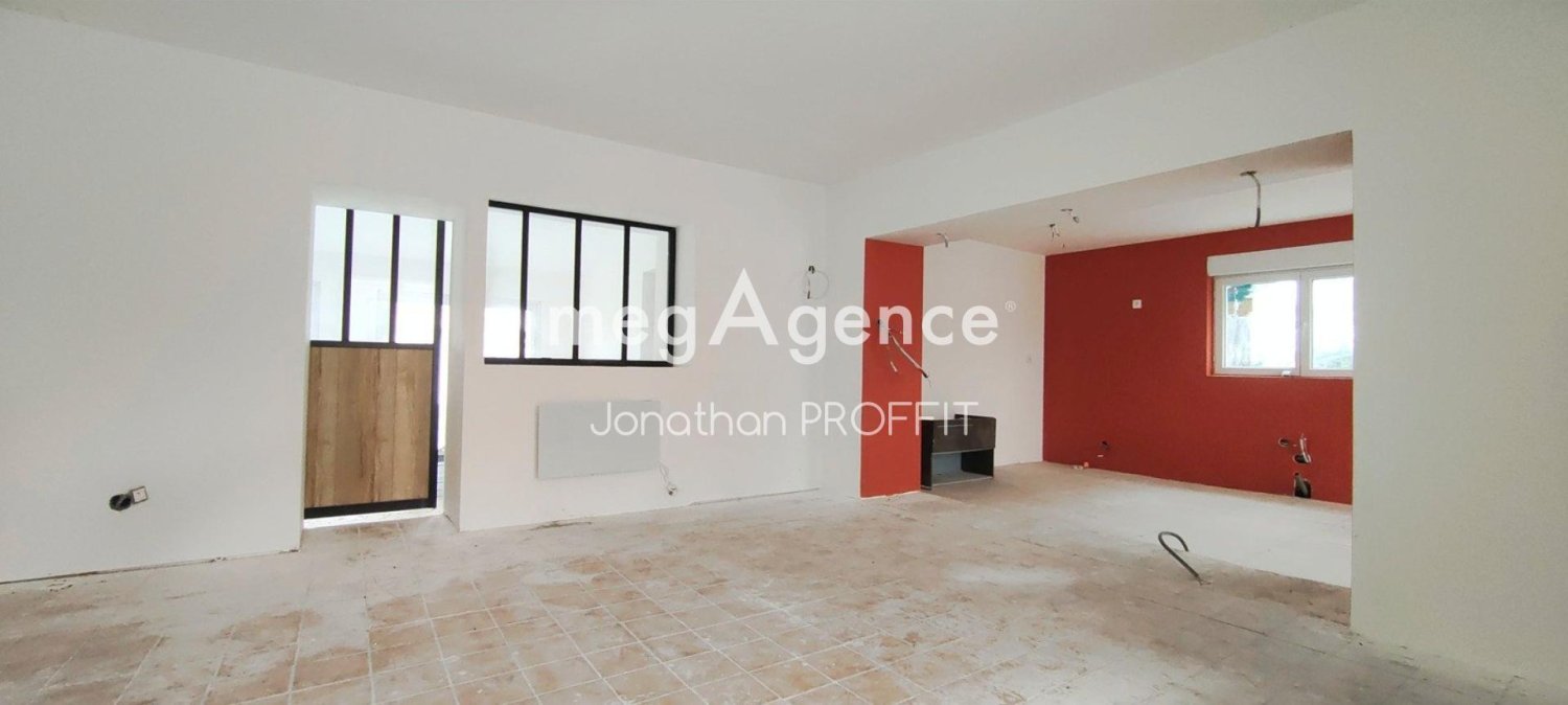 4 bedrooms House in Bois-de-Cene, France No. 111394