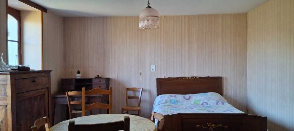 2 bedrooms House in Negrondes, France No. 196840 11